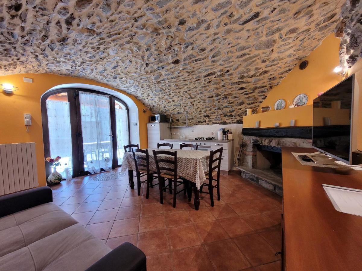 La Casa Sull' Altopiano Mountain Lake Iseo Hospitality Bossico Exterior photo